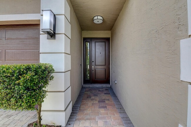 Photo - 9748 Celtic Sea Ln