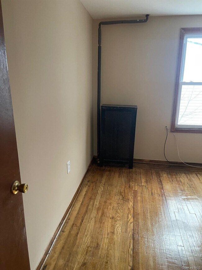 Photo - 178-45 145th Rd