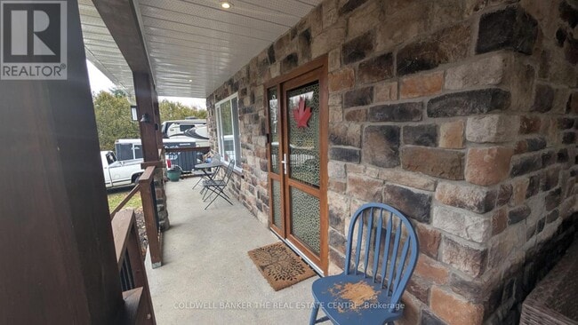 Photo - 247 Poplar Ave