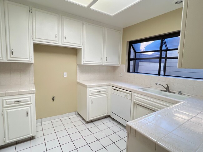 Photo - Southwest Bakersfield