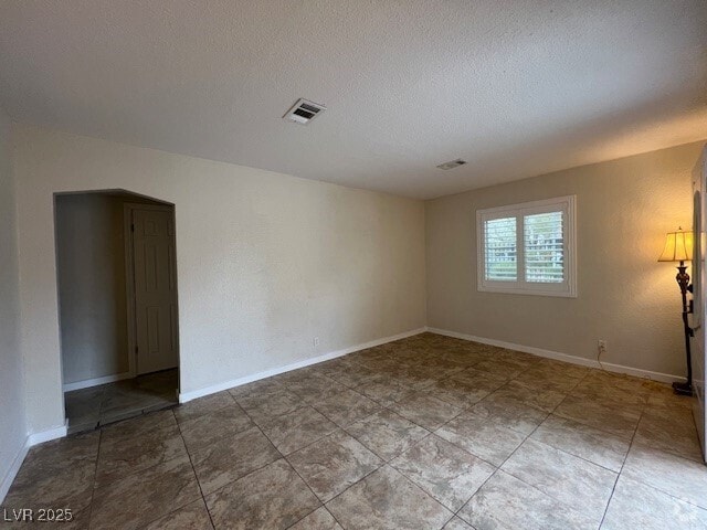 Building Photo - 1635 Lewis Ave Rental
