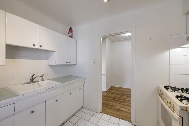 Photo - LOCATION!! LOCATION!! Beautiful 1 bedroom, 1 full bath condo in Capitol Hill neighborhood (1-mont... Unit 7A