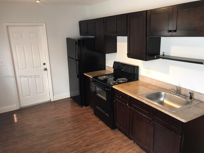 Photo - 131 NW 15th St Unidad U