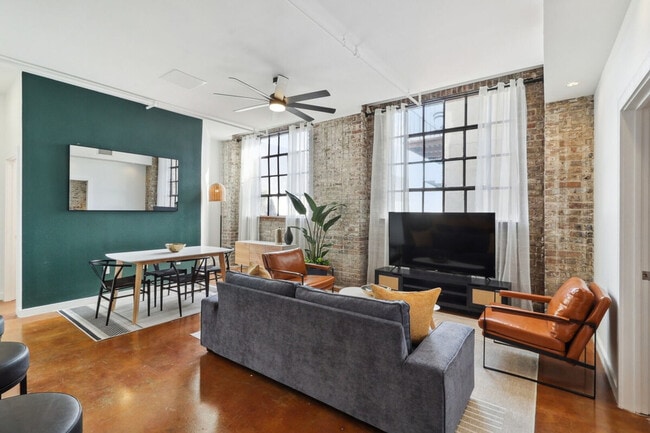 Photo - 527 St Joseph St Unidad SI ID1265373P