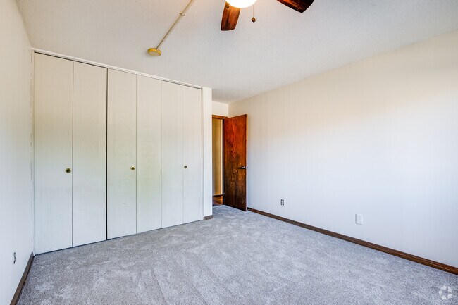 1BR, 1BA - Bedroom - Allegro