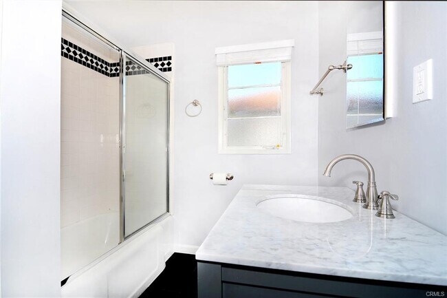 Photo - 14645 La Maida St