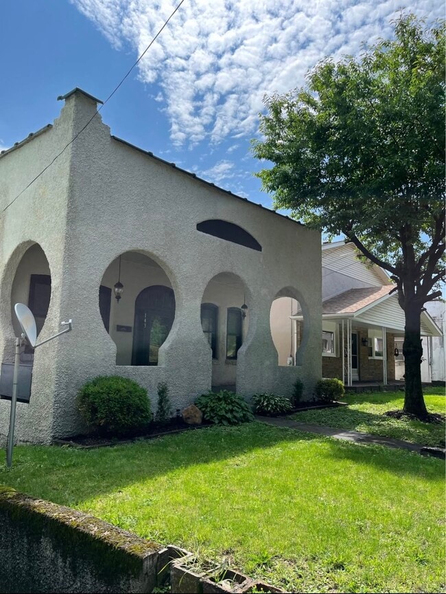 Photo - 143 S 9th St House