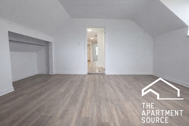 Photo - 1626 N Fairfield Ave Unit 3