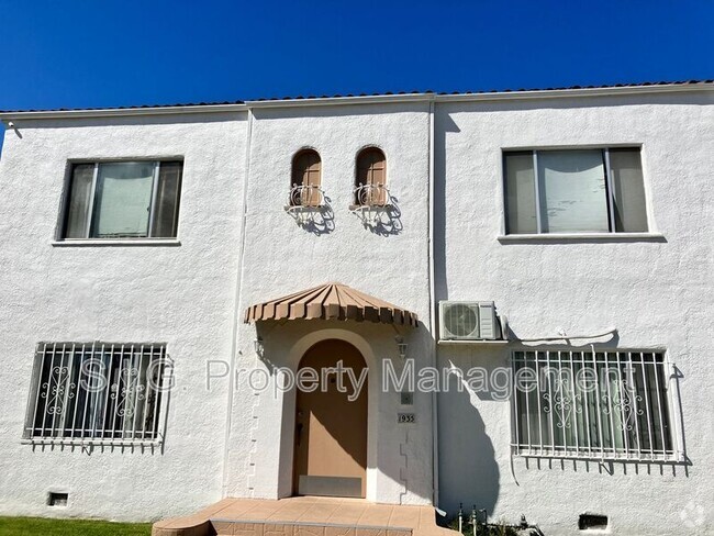 Building Photo - 1935 W 23rd St Unit #4 Rental