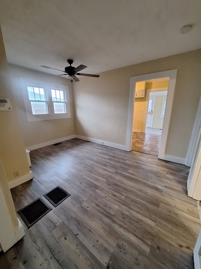 1423 Oakwood Ave House - House Rental in Louisville, KY | ForRent.com