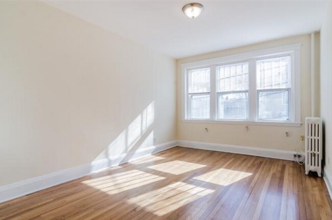 Photo - 19 Colliston Rd Unit Apt 3 - 19 Colliston Rd.