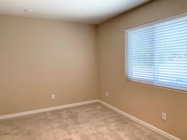 Photo - 1028 S 30th St Unit 1028 S. 30th, A (Upper Apartment)