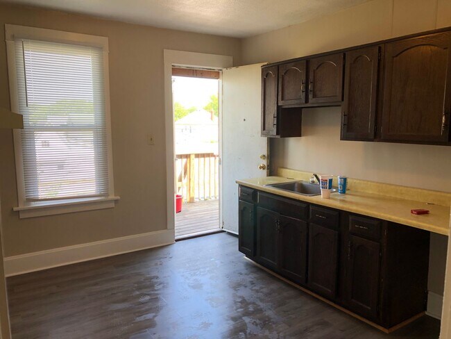 Photo - 415 18th Ave