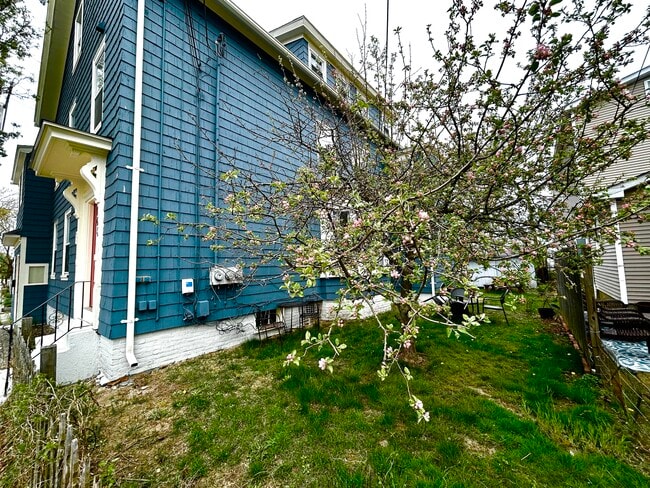 Photo - 146 Main St Unit #2