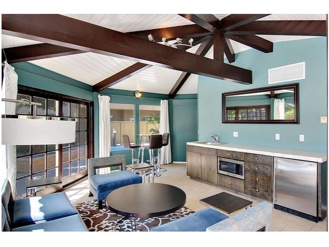 SAN PASQUAL - SAN PASQUAL Apartments
