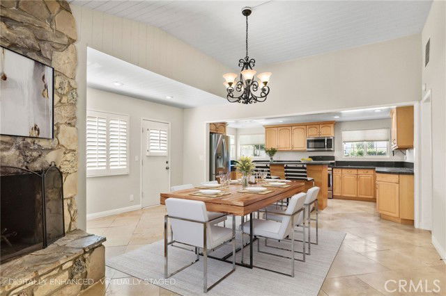 Photo - 22841 Mariano St