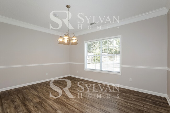 Photo - Discover the convenience of Lithonia living