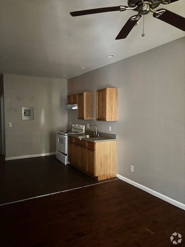 Building Photo - 3451 Jasper St Unit 1st Floor Rental