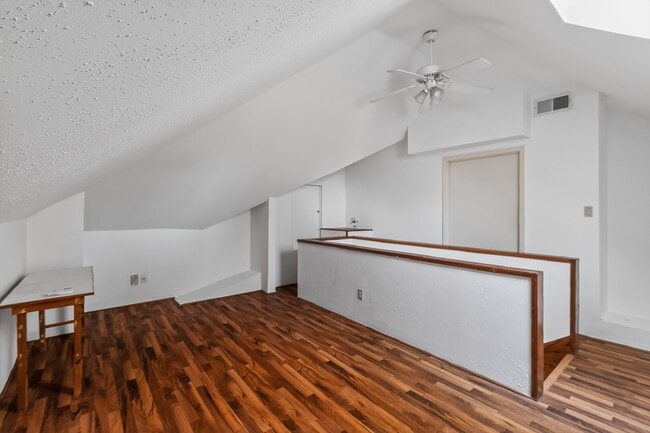 Photo - 127 Sagewood Dr