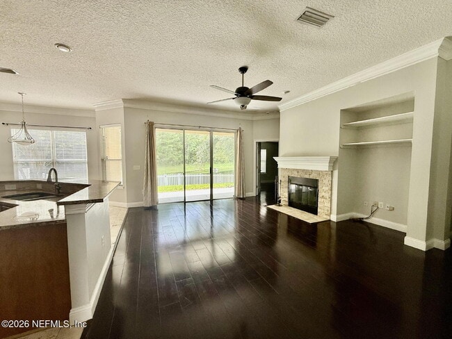 Photo - 1084 Candlebark Dr