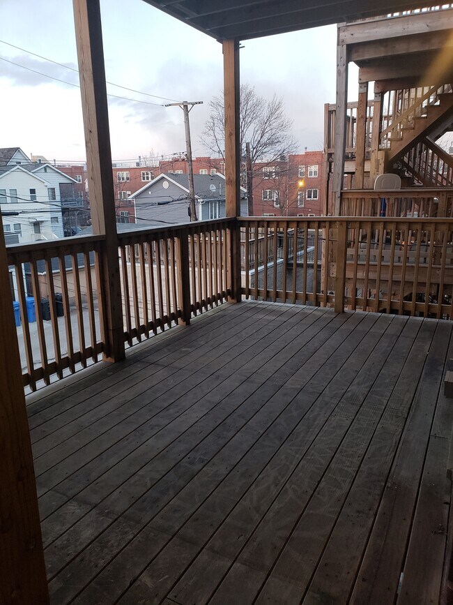 Back Deck - 1924 W Diversey Pky Unit 2E