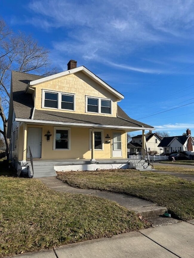 1682-1684 Hearthstone Dr.