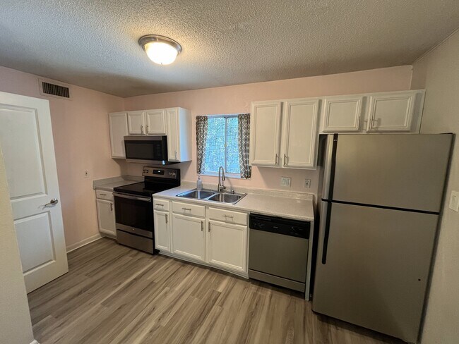 Kitchen - 507 NW 39th Rd Condo Unit 235