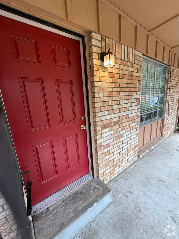 Building Photo - 4812 S Victor Ave Rental