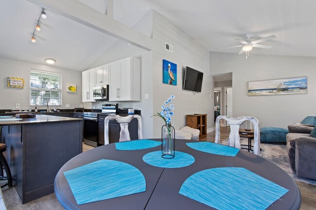 Photo - 6733 Mary St Unit SI ID1491689P