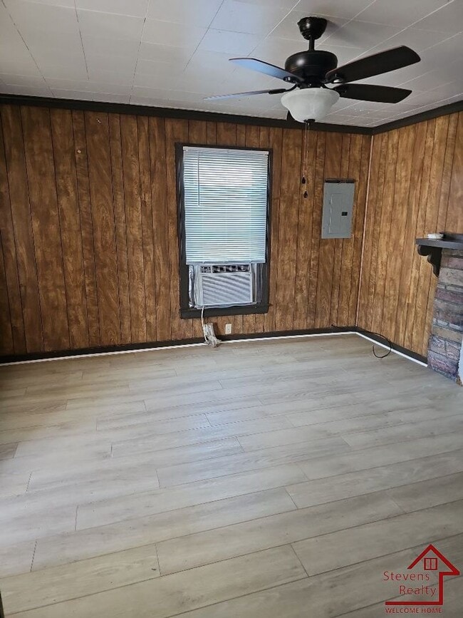 Photo - 1002 33rd Ave N