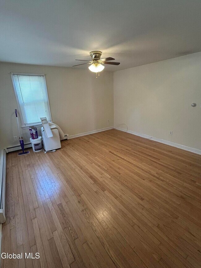Photo - 17 Pinewood Rd