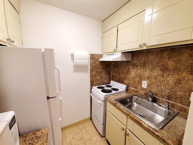 Photo - 474 Broadway Unit 37