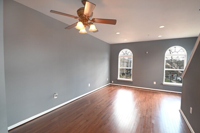 Building Photo - 4289 S Capitol St SW Rental
