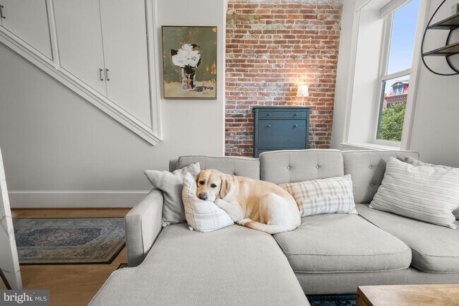 Photo - 408 M St NW Unidad 3A