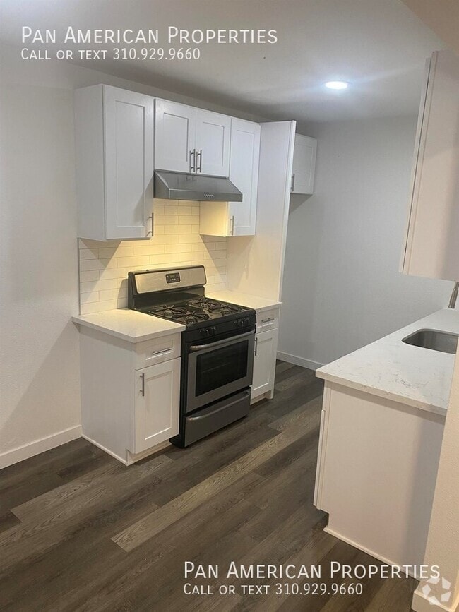 Building Photo - 1423 W Lingan Ln Unit 1 Rental