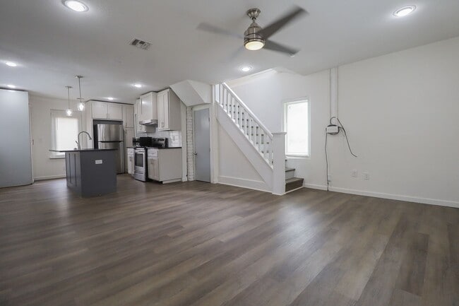 Photo - N Rosedale Ave Duplex Unit 219 1/2