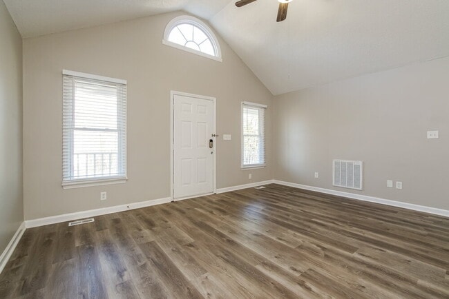 Photo - 3007 Brittany Dr