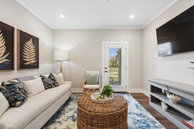 PGLakeland_Model_WEBSize-2 - Pointe Grand Yulee