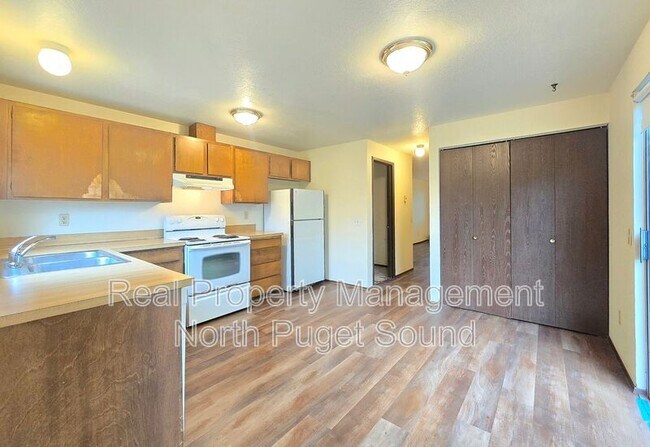 Photo - 1322 Maple St Unit B