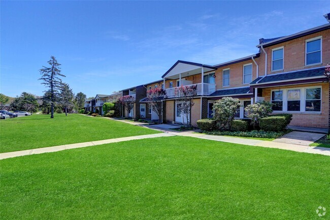 Building Photo - 95 Artist Lake Dr Rental