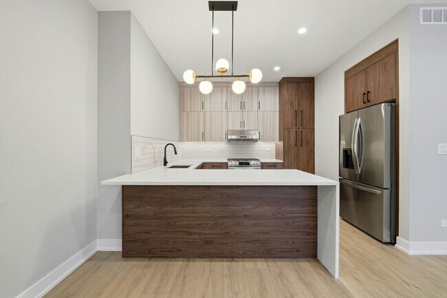 Photo - 2355 W Flournoy St