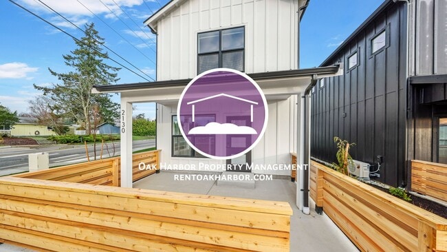 Building Photo - 3 Bed 2 Bath - A/C Mini-split - Fabulous F...