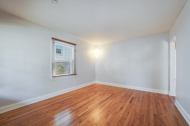 Photo - 3000 Meade Ave