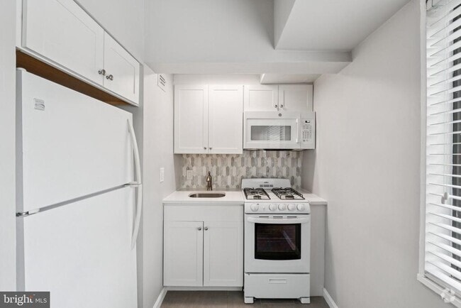 Building Photo - 3701 Connecticut Ave NW Unit 311 Rental