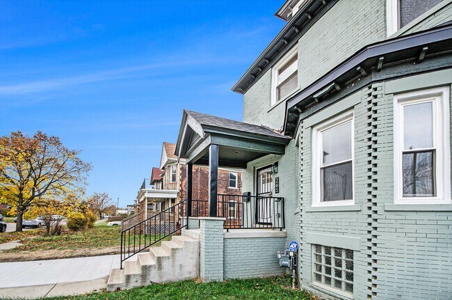 Photo - Lower Unit - Newly Constructed - 2 bed/2 b...