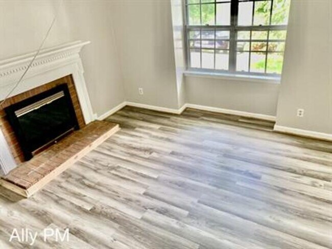 Photo - 2383 Austin Dr