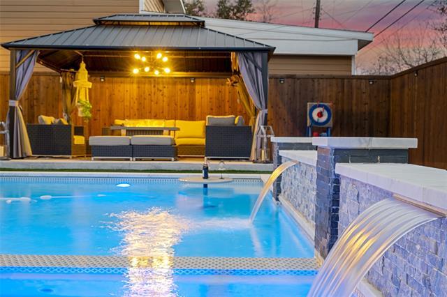 Photo - 3111 Hedgerow Dr