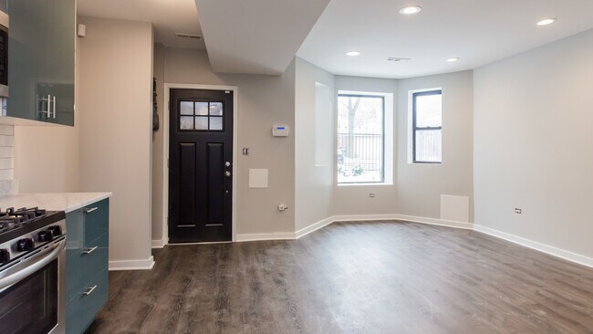Photo - 2852 N Albany Ave