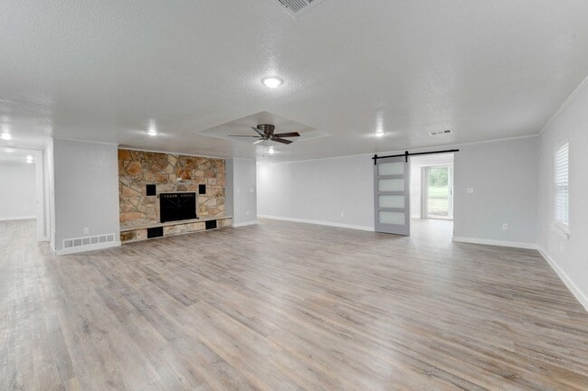 Photo - Available NOW!!!! Beautiful 1 story, 3 bedroom, 2 bath home.This is exactly what you have been lo...