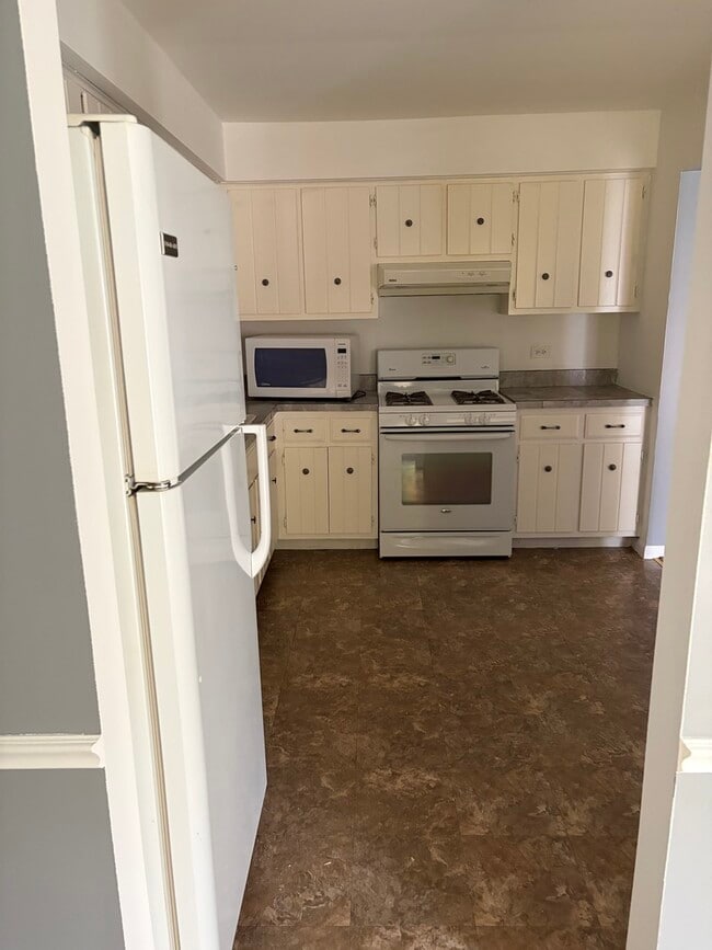 Photo - 7131 Hickory St